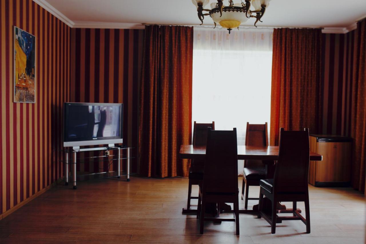 Grebenky Motel Grebenki Buitenkant foto